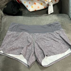 Lululemon Speed Up shorts, size 8 4 inch inseam